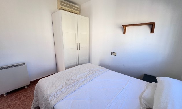 Venta - Adosado -
Torrevieja - La Siesta