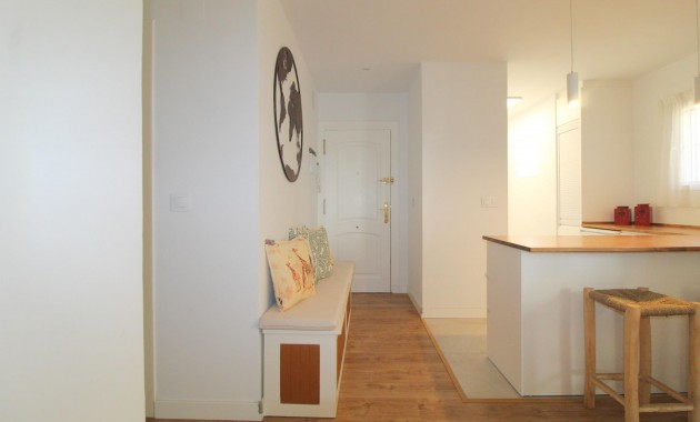 Herverkoop - Appartement / flat -
Torrevieja - La veleta