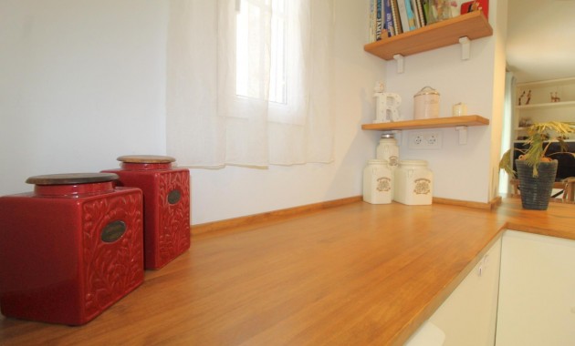 Herverkoop - Appartement / flat -
Torrevieja - La veleta