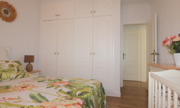 Herverkoop - Appartement / flat -
Torrevieja - La veleta