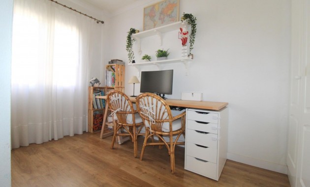 Herverkoop - Appartement / flat -
Torrevieja - La veleta