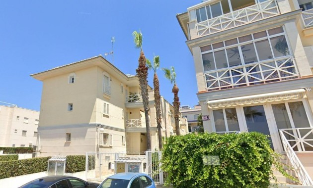 Herverkoop - Appartement / flat -
Torrevieja - La veleta