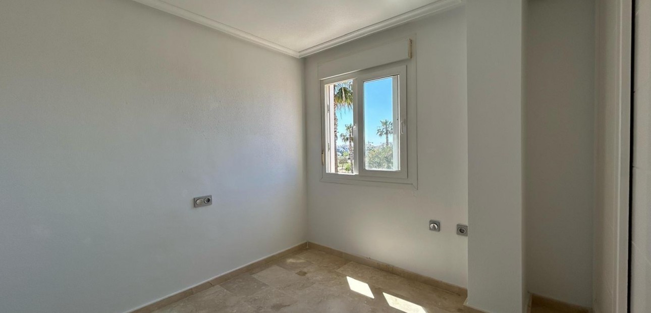 Venta - Villa -
Guardamar del Segura - Urbanizaciones