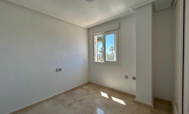 Venta - Villa -
Guardamar del Segura - Urbanizaciones
