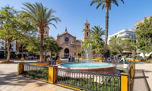 Venta - Bungalow -
Torrevieja - Parque las naciones