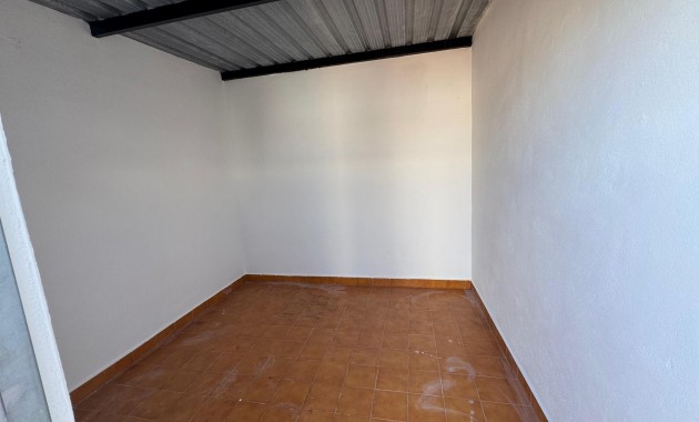 Venta - Apartamento / piso -
Almoradi - Centro urbano 2