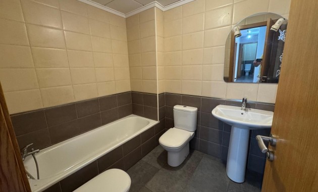 Venta - Apartamento / piso -
Almoradi - Centro urbano 2