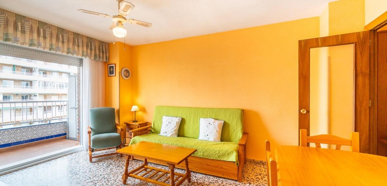 Sale - Apartment / flat -
Torrevieja - Rocio del mar