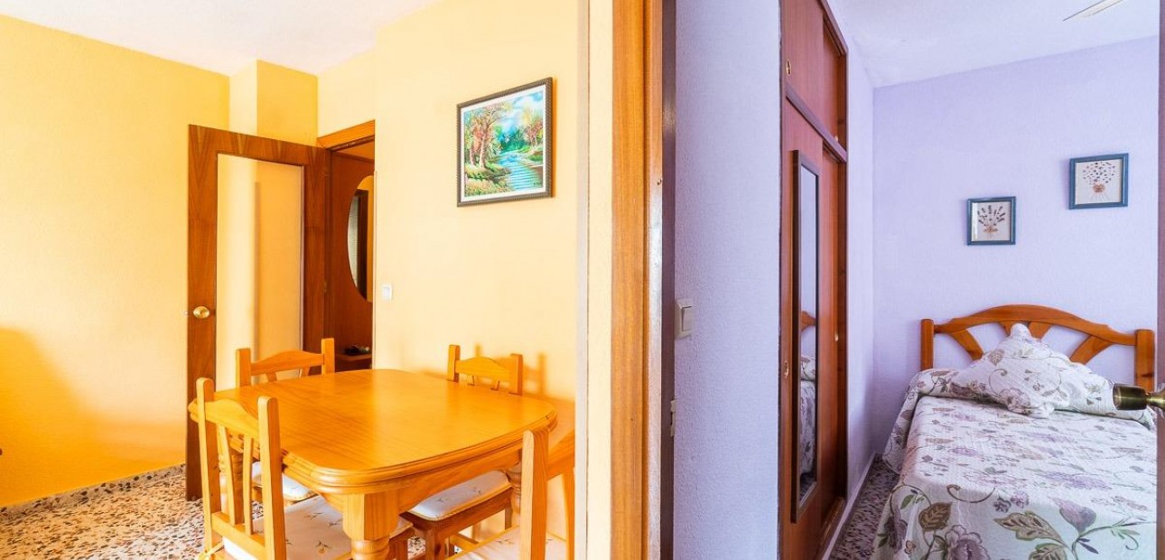 Sale - Apartment / flat -
Torrevieja - Rocio del mar
