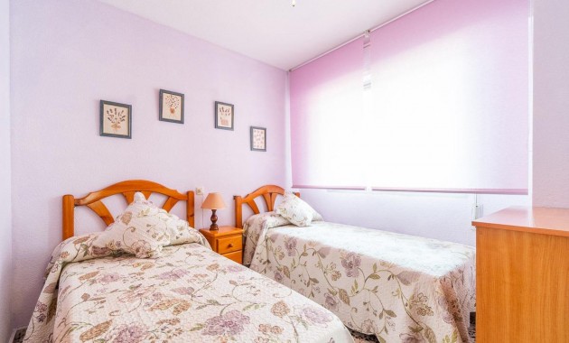 Sale - Apartment / flat -
Torrevieja - Rocio del mar