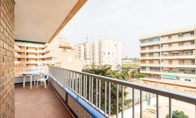 Sale - Apartment / flat -
Torrevieja - Rocio del mar