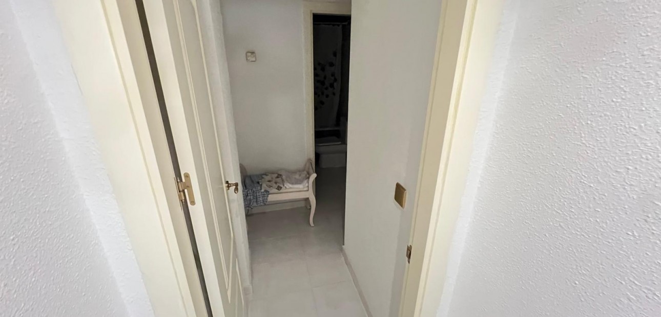 Venta - Apartamento / piso -
Torrevieja - torrevieja