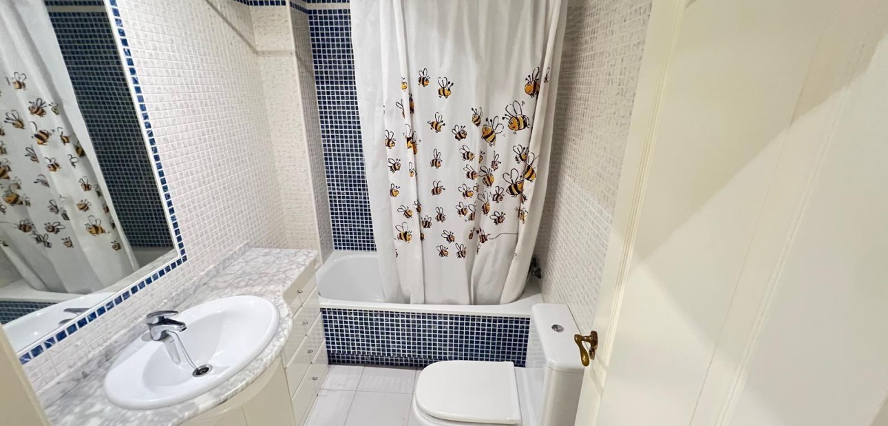 Venta - Apartamento / piso -
Torrevieja - torrevieja