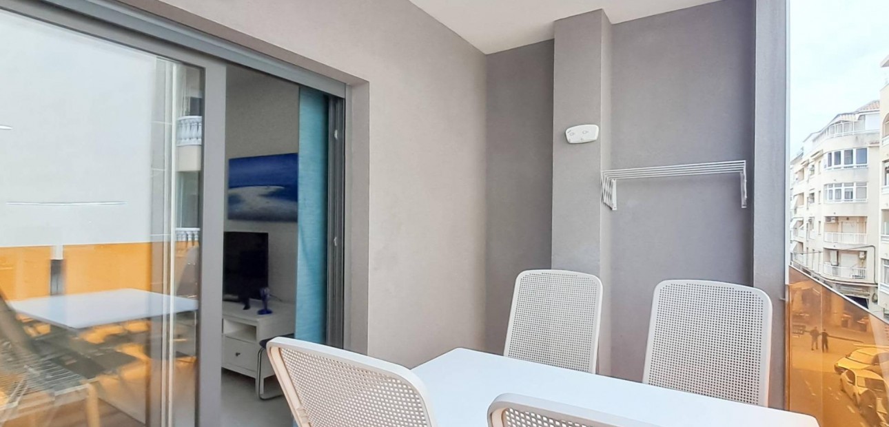 Venta - Apartamento / piso -
Torrevieja - Acequion