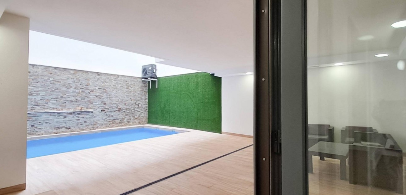 Venta - Apartamento / piso -
Torrevieja - Acequion