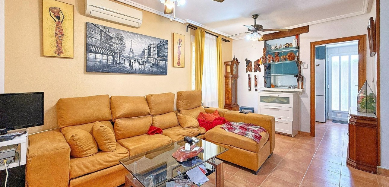 Venta - Terraced house -
Orihuela Costa - La Florida