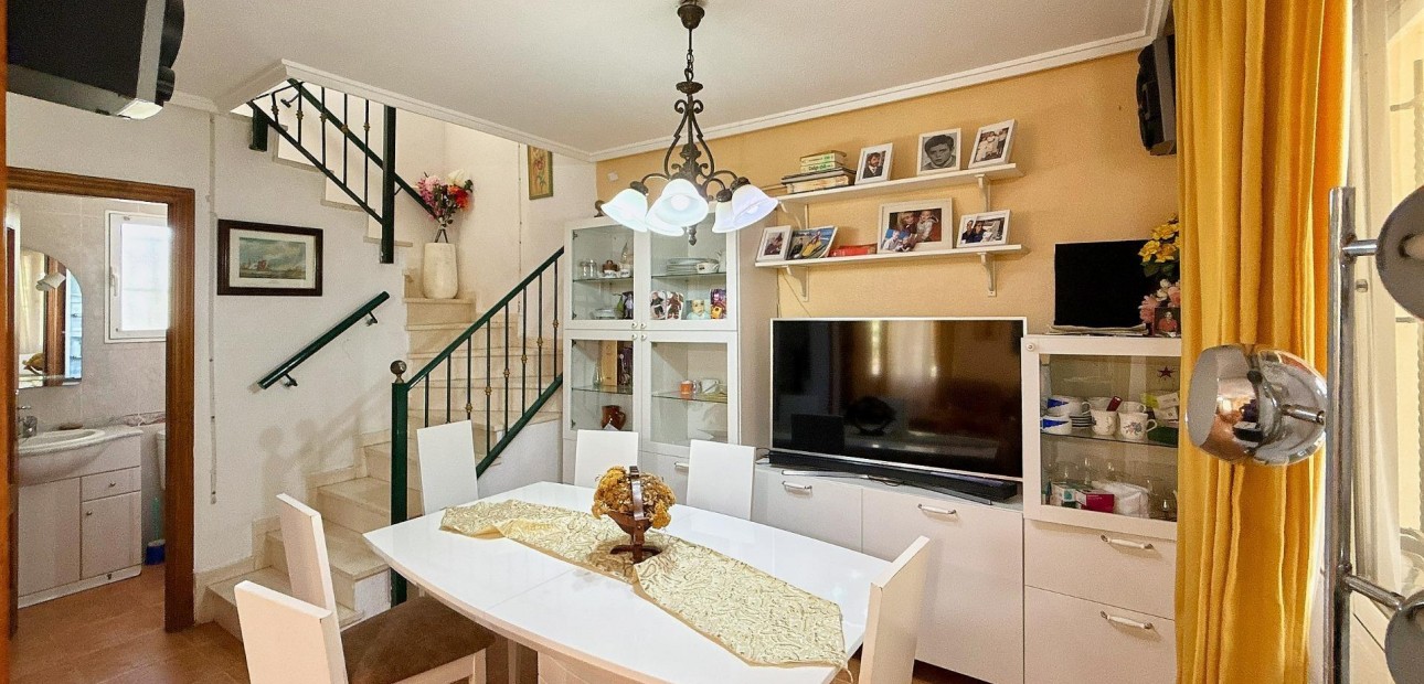 Venta - Terraced house -
Orihuela Costa - La Florida