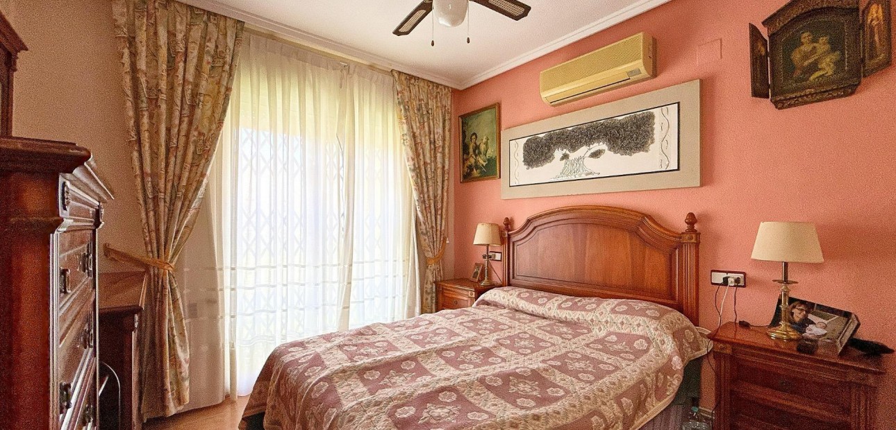 Venta - Terraced house -
Orihuela Costa - La Florida