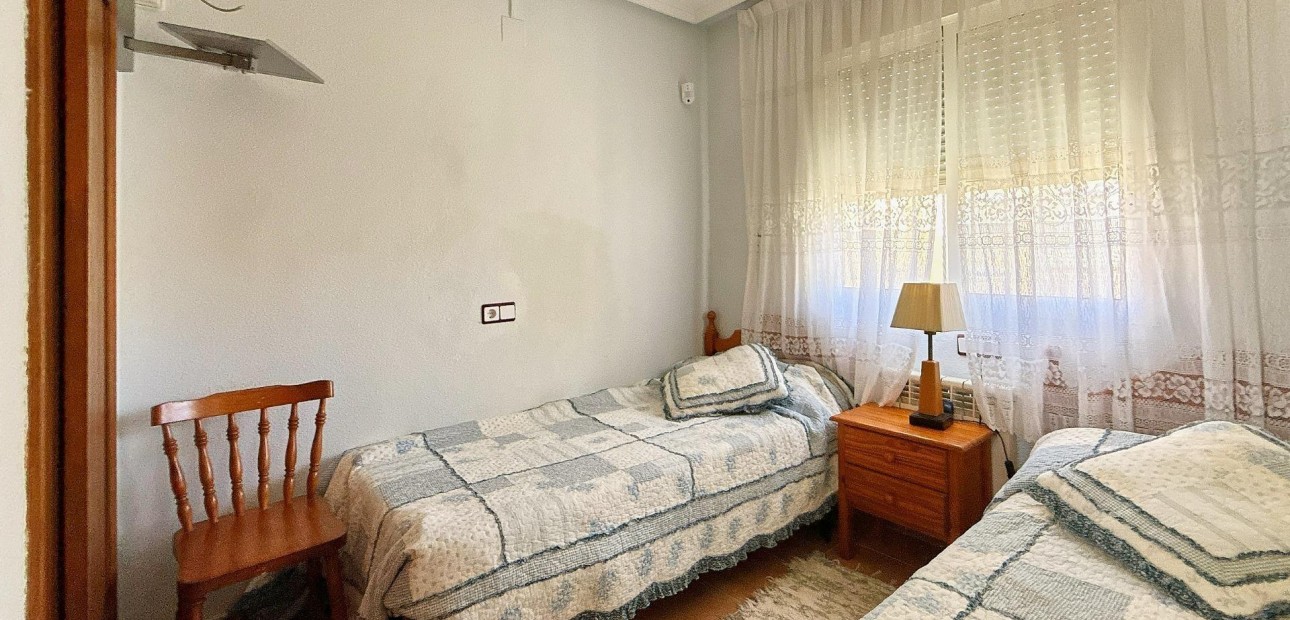 Venta - Terraced house -
Orihuela Costa - La Florida