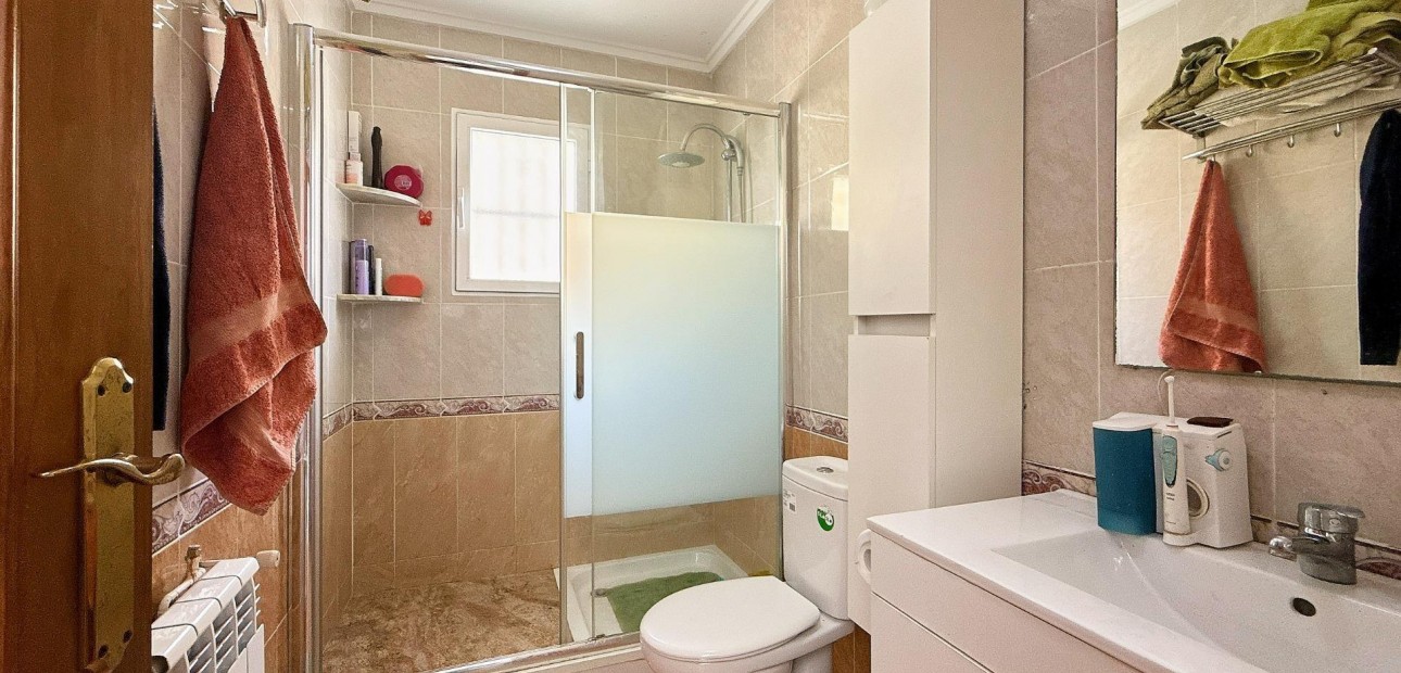 Venta - Terraced house -
Orihuela Costa - La Florida