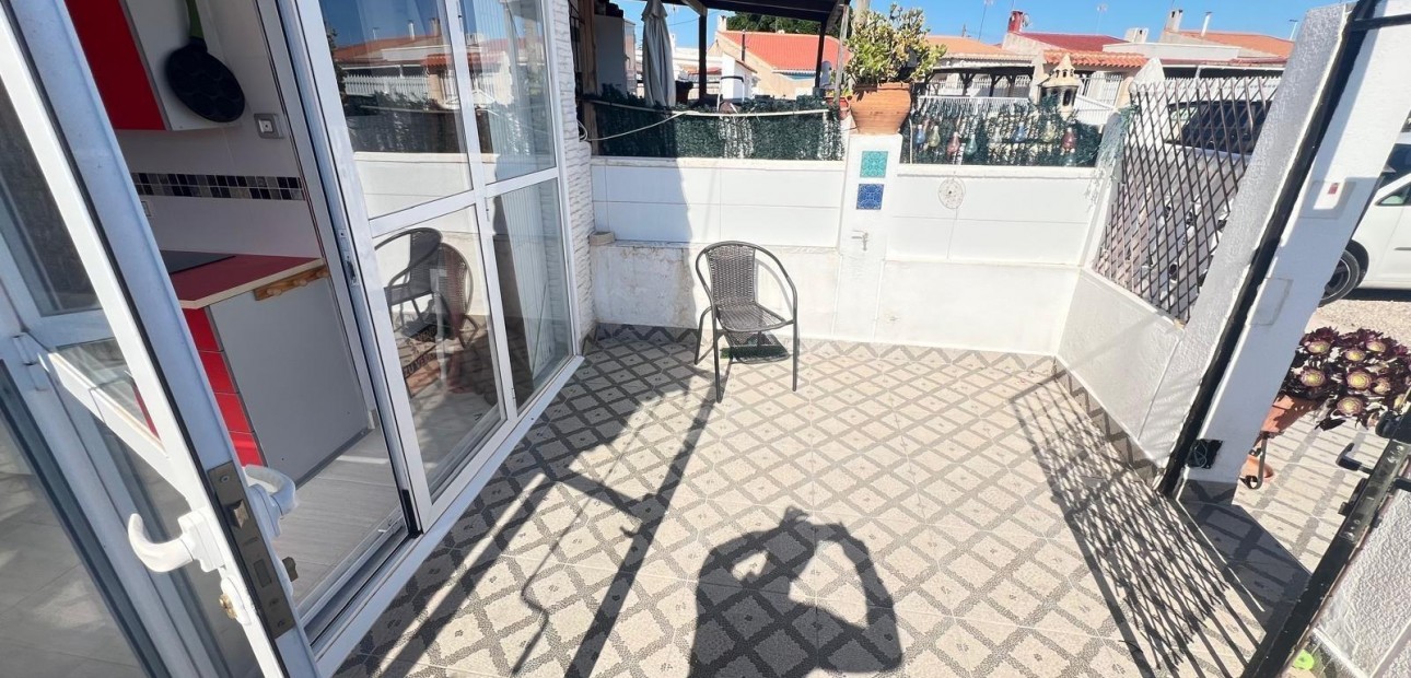 Venta - Bungalow -
Torrevieja - La Siesta - El Salado - Torreta
