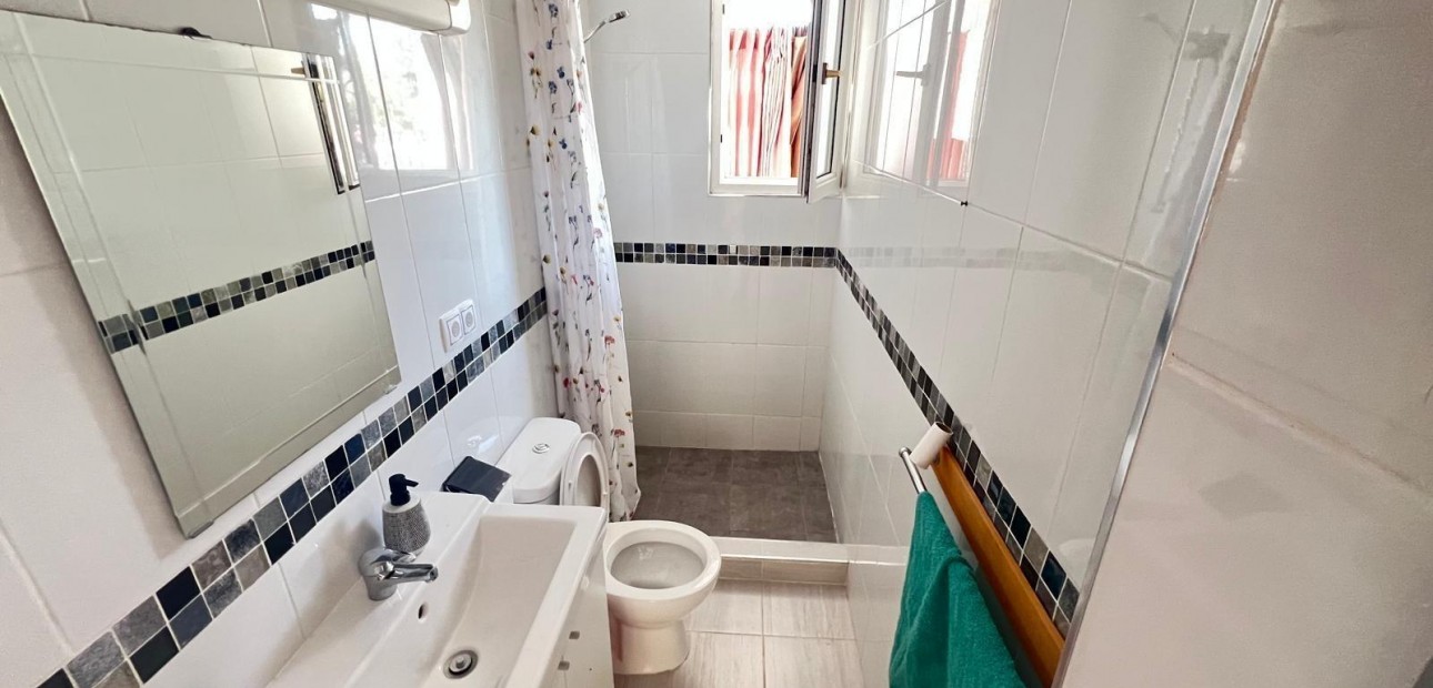 Venta - Bungalow -
Torrevieja - La Siesta - El Salado - Torreta