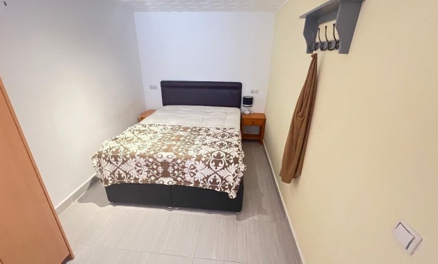 Venta - Bungalow -
Torrevieja - La Siesta - El Salado - Torreta