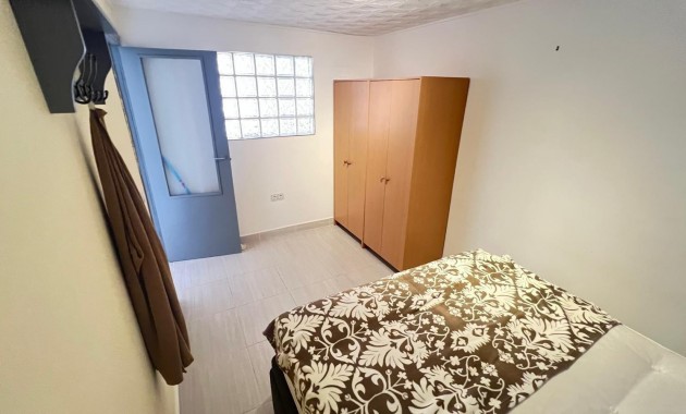 Venta - Bungalow -
Torrevieja - La Siesta - El Salado - Torreta