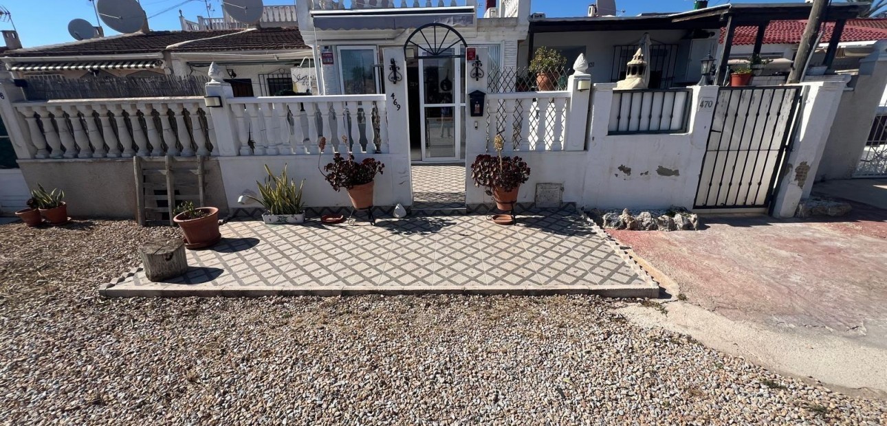 Venta - Bungalow -
Torrevieja - La Siesta - El Salado - Torreta