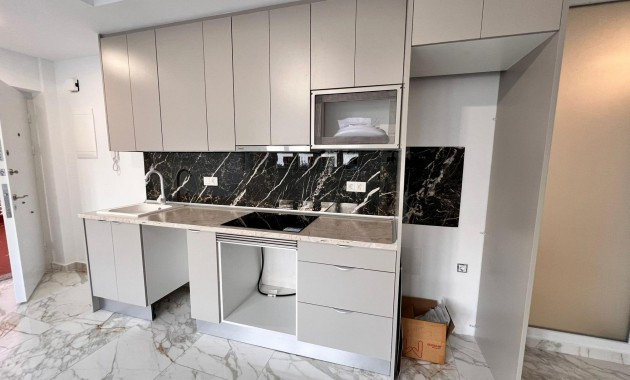Venta - Apartamento / piso -
Torrevieja - Estacion de autobuses