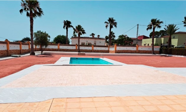 Herverkoop - Country Property -
Catral - Catral - Country
