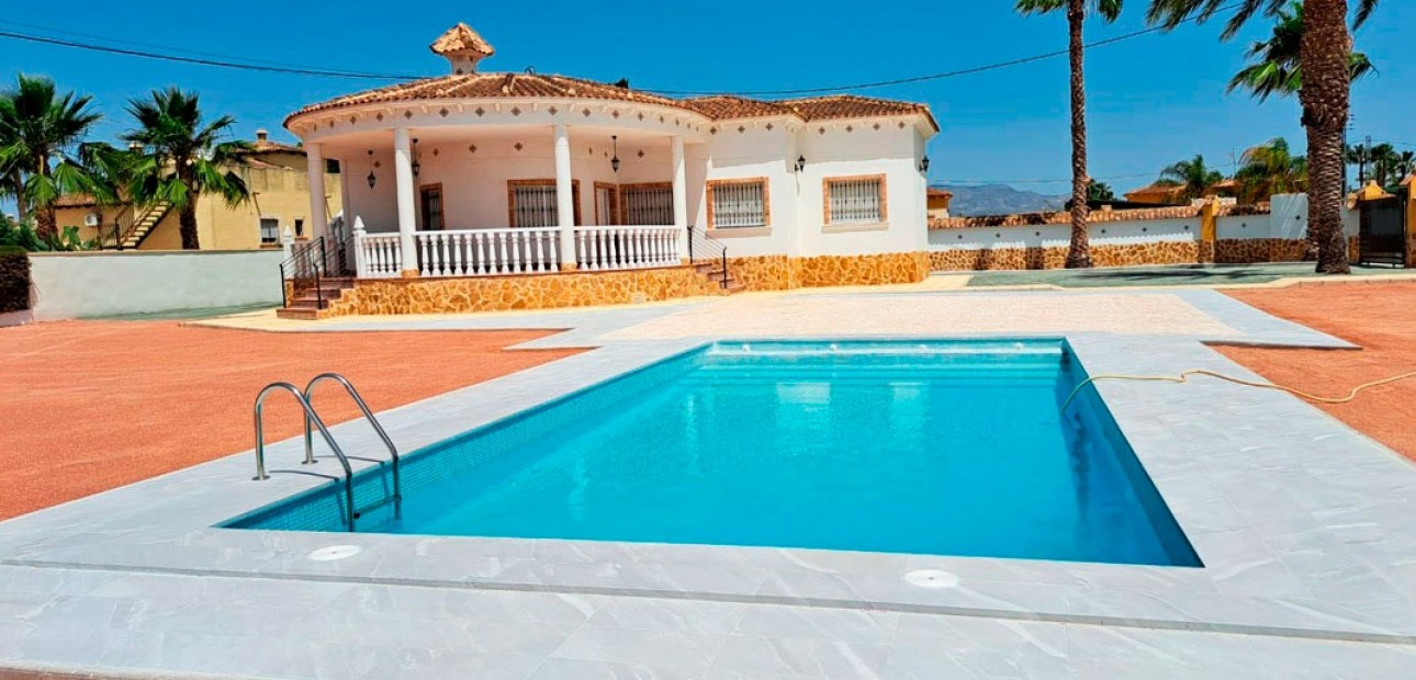Herverkoop - Country Property -
Catral - Catral - Country