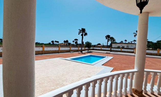 Herverkoop - Country Property -
Catral - Catral - Country