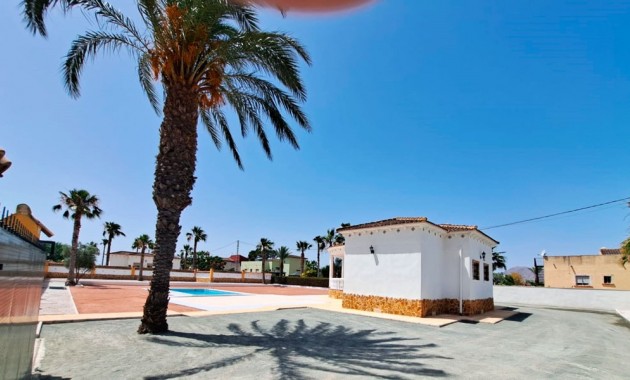 Herverkoop - Country Property -
Catral - Catral - Country