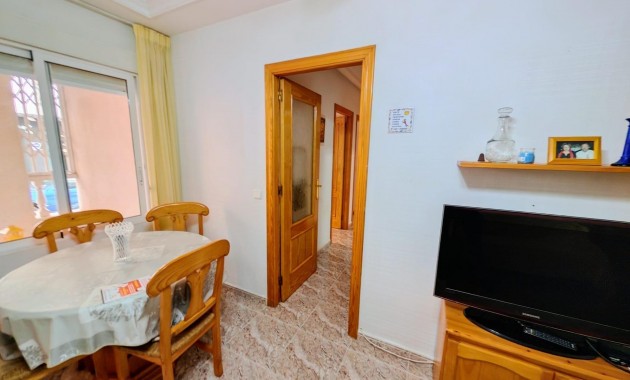 Herverkoop - Appartement / flat -
Torrevieja - Estacion de autobuses