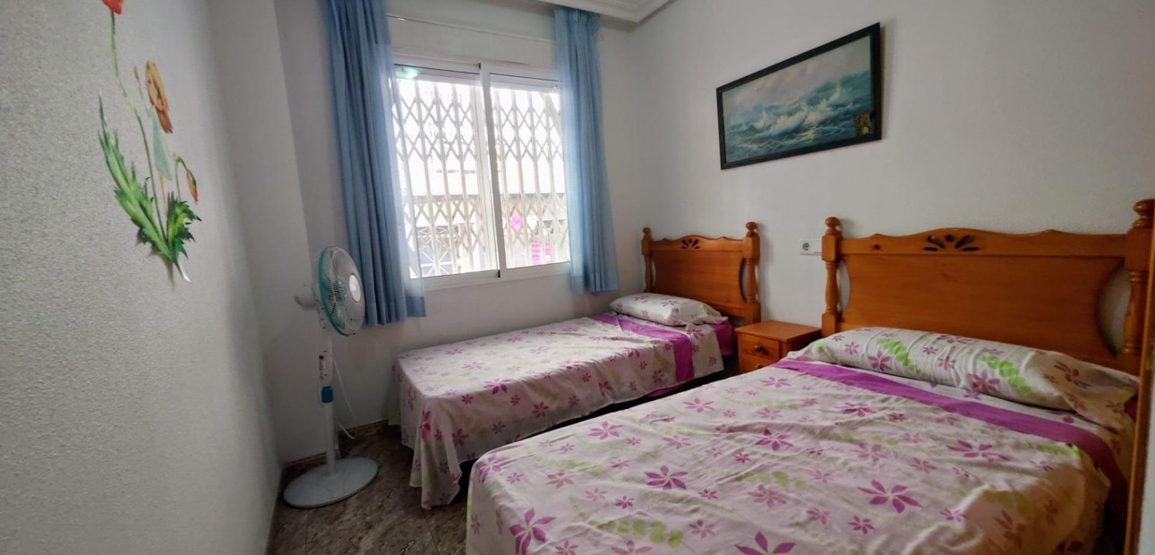 Herverkoop - Appartement / flat -
Torrevieja - Estacion de autobuses