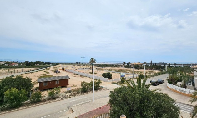 Herverkoop - Villa -
La marina - La Marina