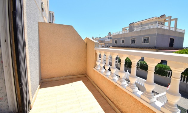 Herverkoop - Herenhuis -
Orihuela Costa - Playa Flamenca
