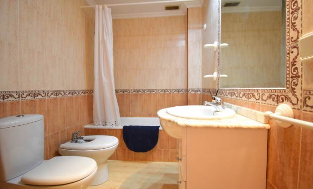 Herverkoop - Herenhuis -
Orihuela Costa - Playa Flamenca