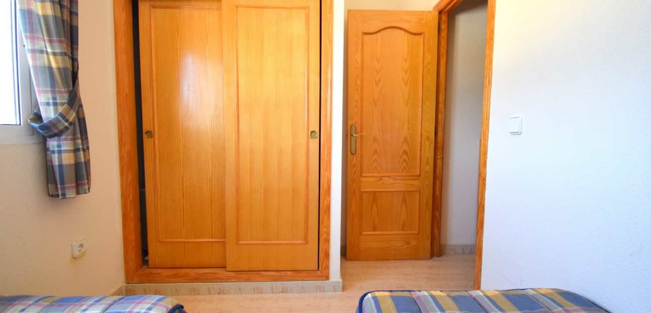 Herverkoop - Herenhuis -
Orihuela Costa - Playa Flamenca