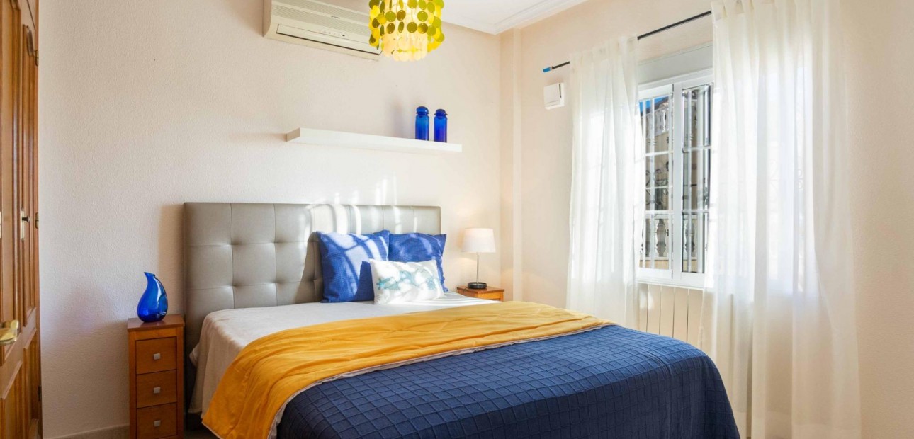 Venta - Villa -
Orihuela Costa - Las Mimosas