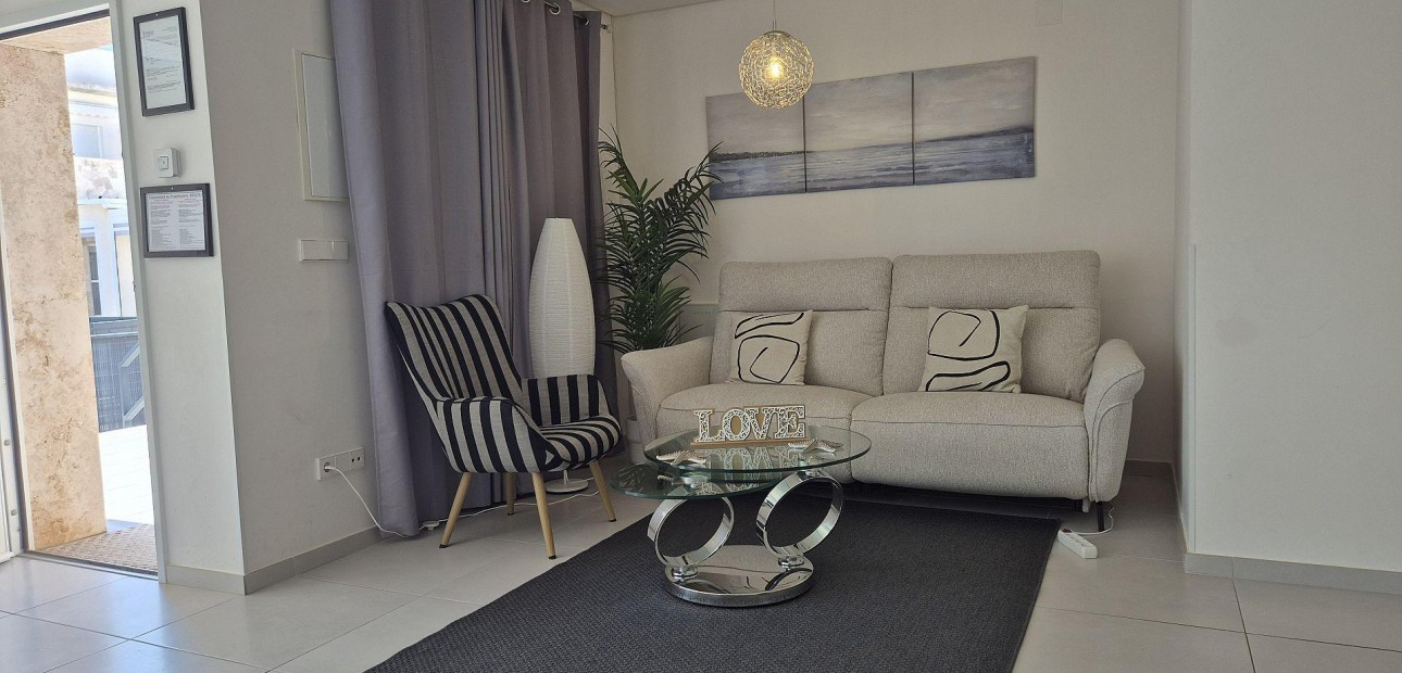 Venta - Duplex -
Torrevieja - Aguas Nuevas