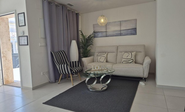 Venta - Duplex -
Torrevieja - Aguas Nuevas