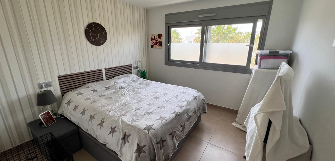 Herverkoop - A. Apartment / flat -
Entre Naranjos Vistabella Golf