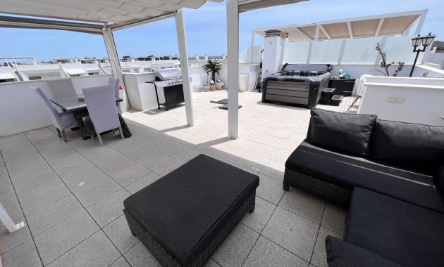 Herverkoop - A. Apartment / flat -
Entre Naranjos Vistabella Golf
