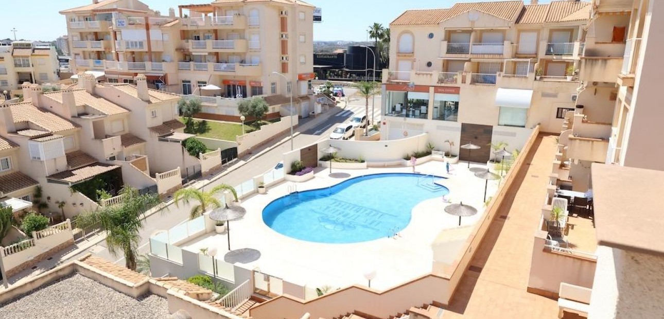 Sale - Apartment / flat -
Orihuela Costa - Campoamor