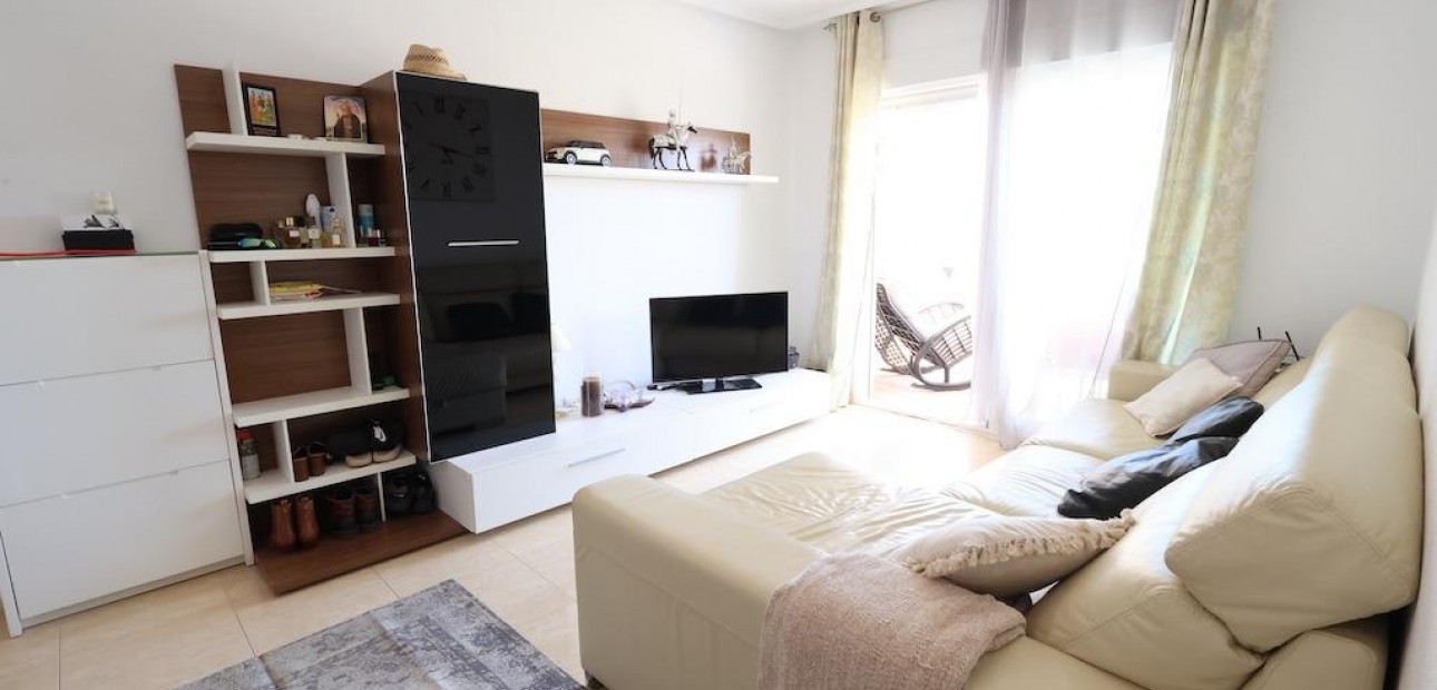 Sale - Apartment / flat -
Orihuela Costa - Campoamor
