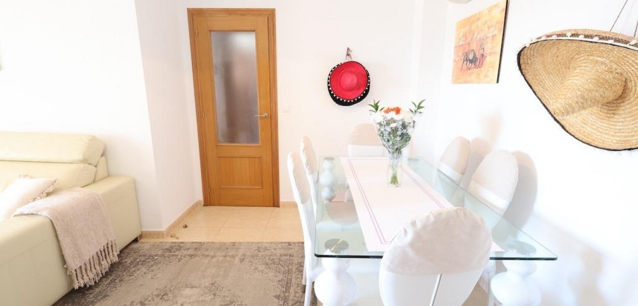 Sale - Apartment / flat -
Orihuela Costa - Campoamor