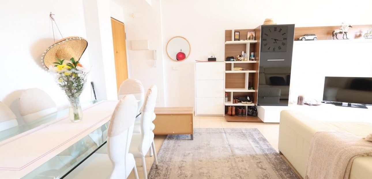 Sale - Apartment / flat -
Orihuela Costa - Campoamor