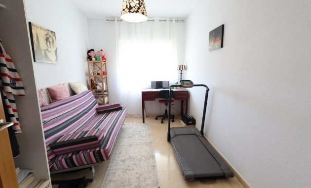 Sale - Apartment / flat -
Orihuela Costa - Campoamor
